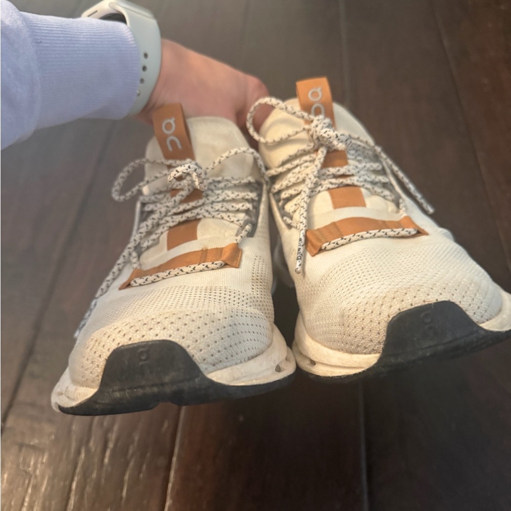 On Cloud Cloudnova running shoes in white/pearl s… - image 7